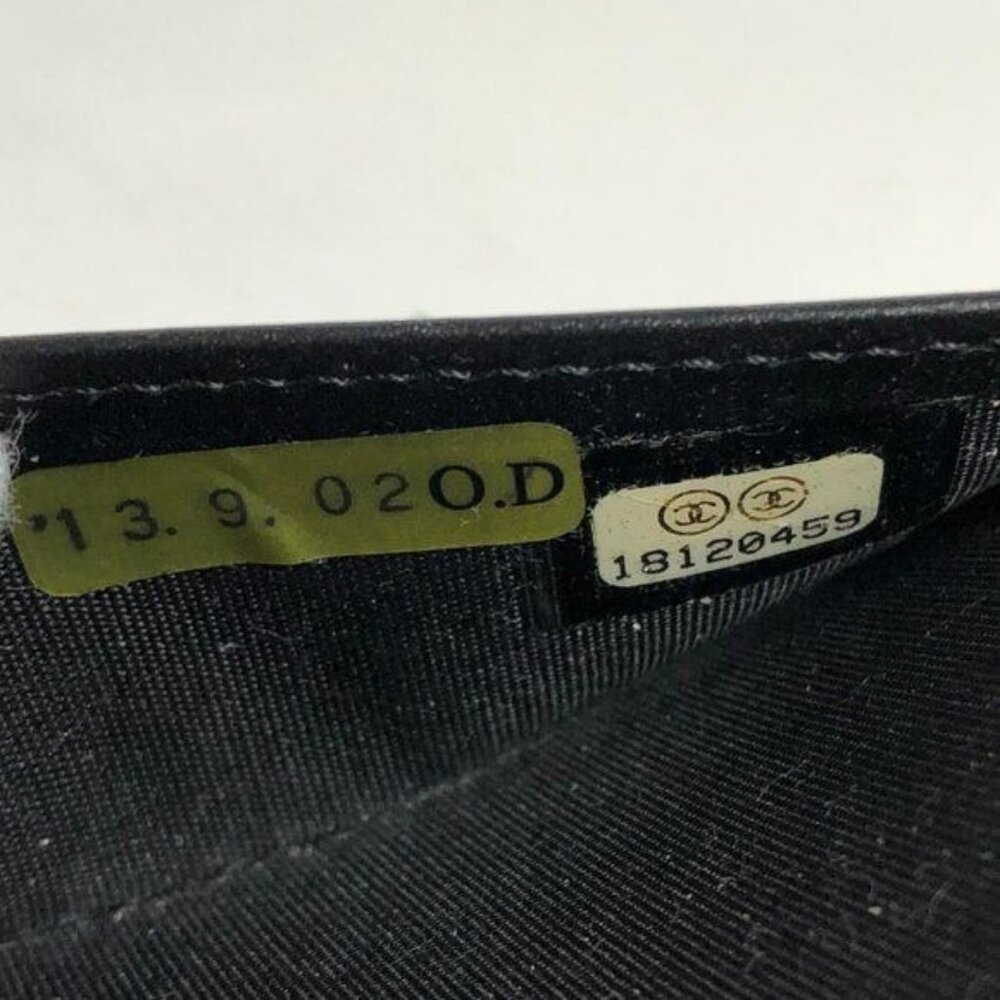 Authentic CHANEL CC Timeless Caviar Passport Holder Agenda Case Black Leather - Picture 8 of 8